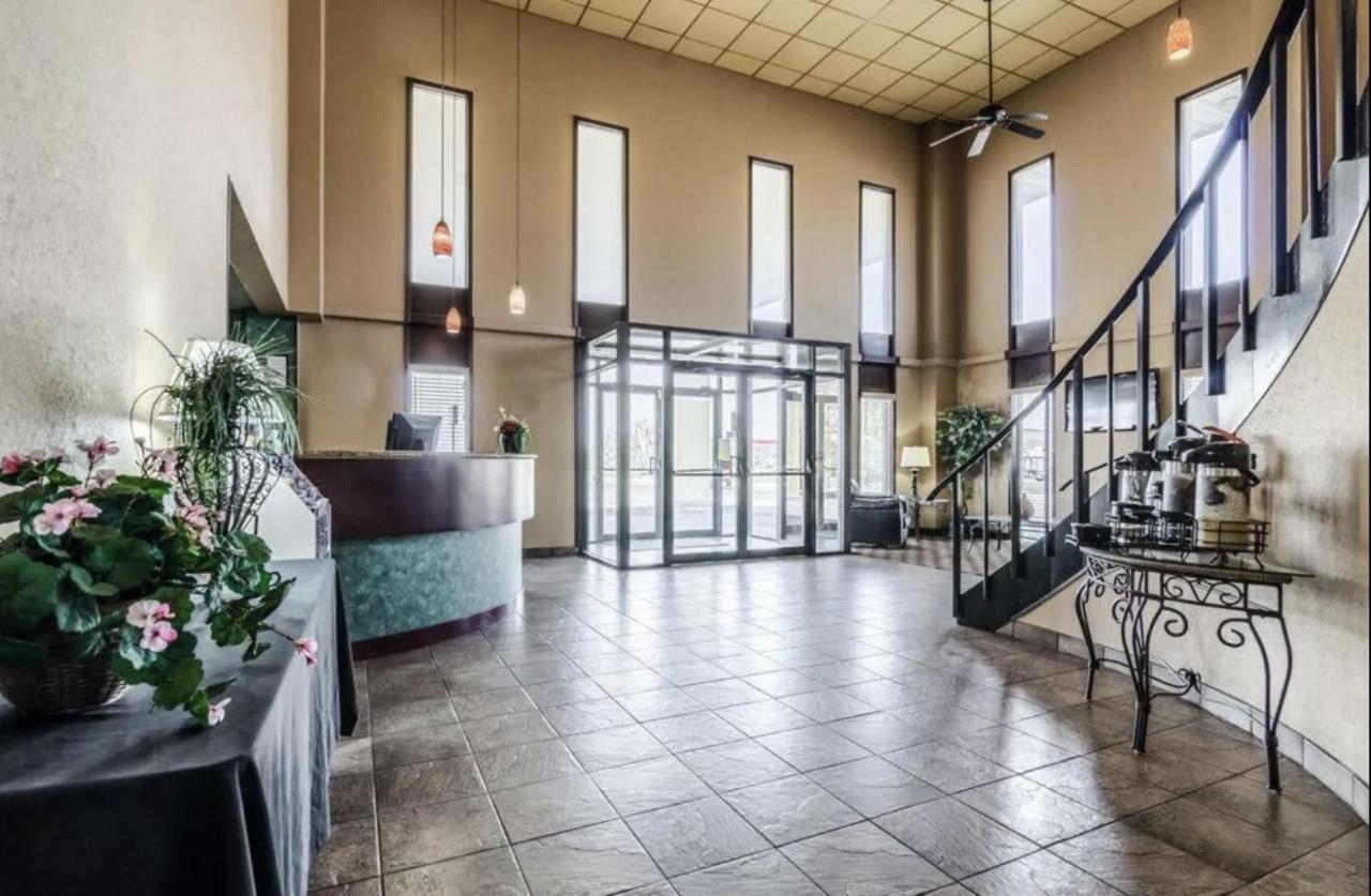 Hutchi Bell Hotell South Hutchinson Eksteriør bilde
