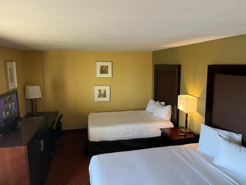 Hutchi Bell Hotell South Hutchinson Eksteriør bilde