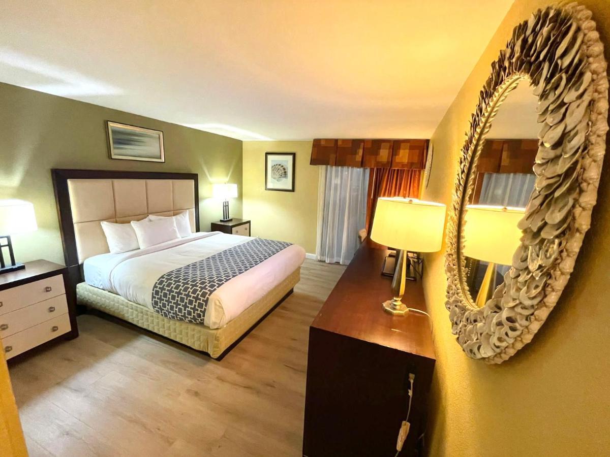 Hutchi Bell Hotell South Hutchinson Eksteriør bilde
